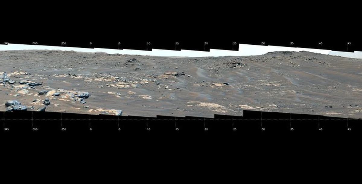 Marsjański łazik Perseverance (Wytrwałość) wystrzelony w ramach misji badawczej amerykańskiej agencji kosmicznej NASA od lutego pokonał już 2,6 km, potwierdził istnienie jeziora oraz rzeki na Marsie i pozyskał dwie z ok. 40 planowanych próbek.