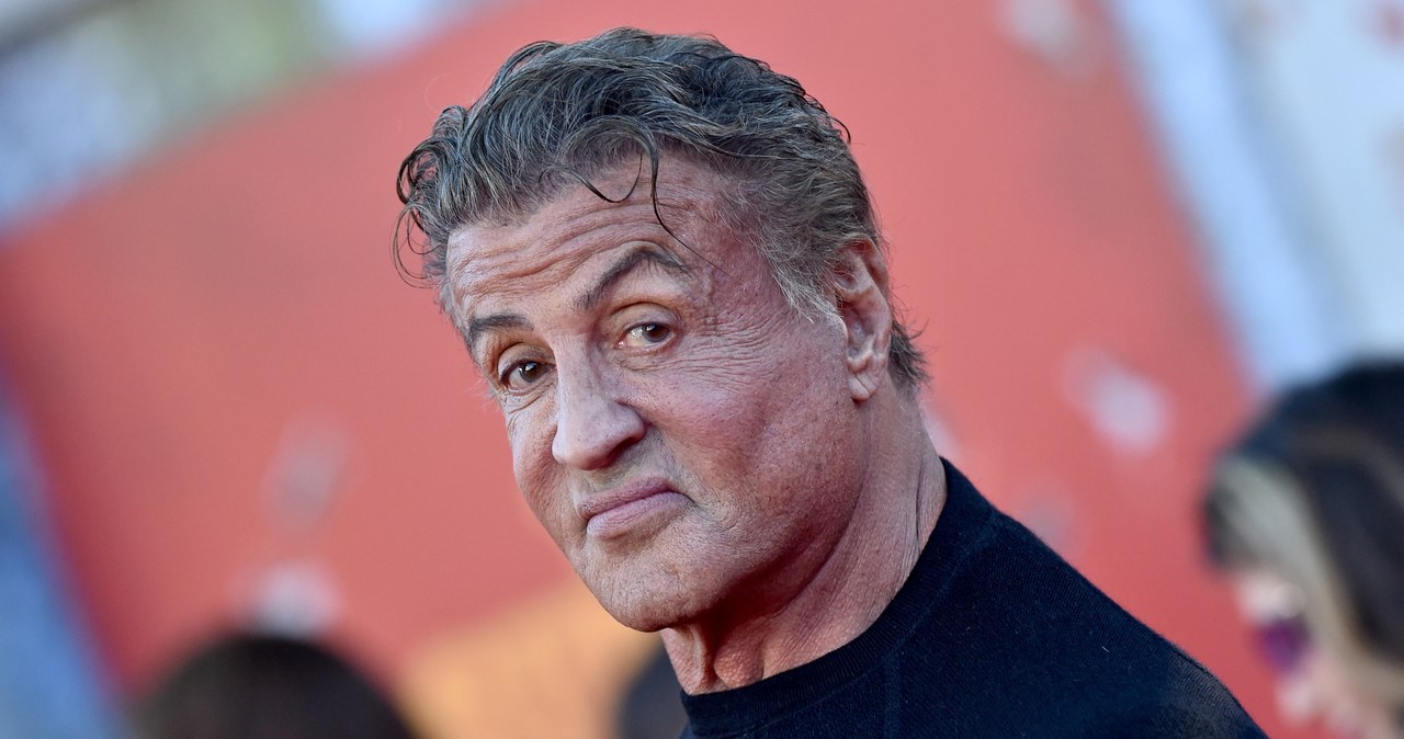 "Ten koszmar i okrutna tragedia muszą się skończyć!" - napisał na Instagramie Sylvester Stallone, po raz pierwszy odnosząc się do wojny pomiędzy Rosją i Ukrainą. 