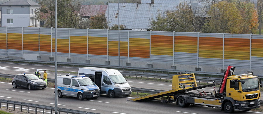 Nad ranem podlascy policjanci prowadzili pościg za dostawczym citroenem, którym przewożono 15 migrantów. Za kierownicą siedział obywatel Gruzji. 