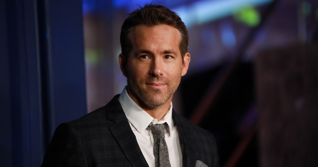 Ryan Reynolds ukończył właśnie zdjęcia do świątecznego musicalu zatytułowanego "Spirited", który wkrótce trafi do katalogu platformy streamingowej Apple TV+. Nominowany do Złotego Globu aktor opublikował na Instagramie post, w którym podzielił się kilkoma fotografiami z planu tego filmu. Przy okazji zapowiedział, że planuje zrobić przerwę od grania w filmach.