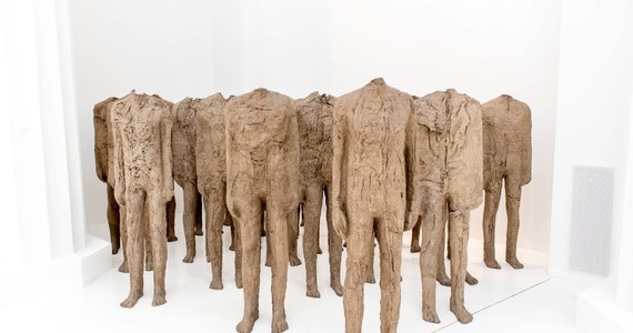 Monumentalna realizacja Magdaleny Abakanowicz „Tłum III” może okazać się największą pod względem wartości aukcją rzeźby w historii polskiego rynku - zapowiada DESA Unicum.