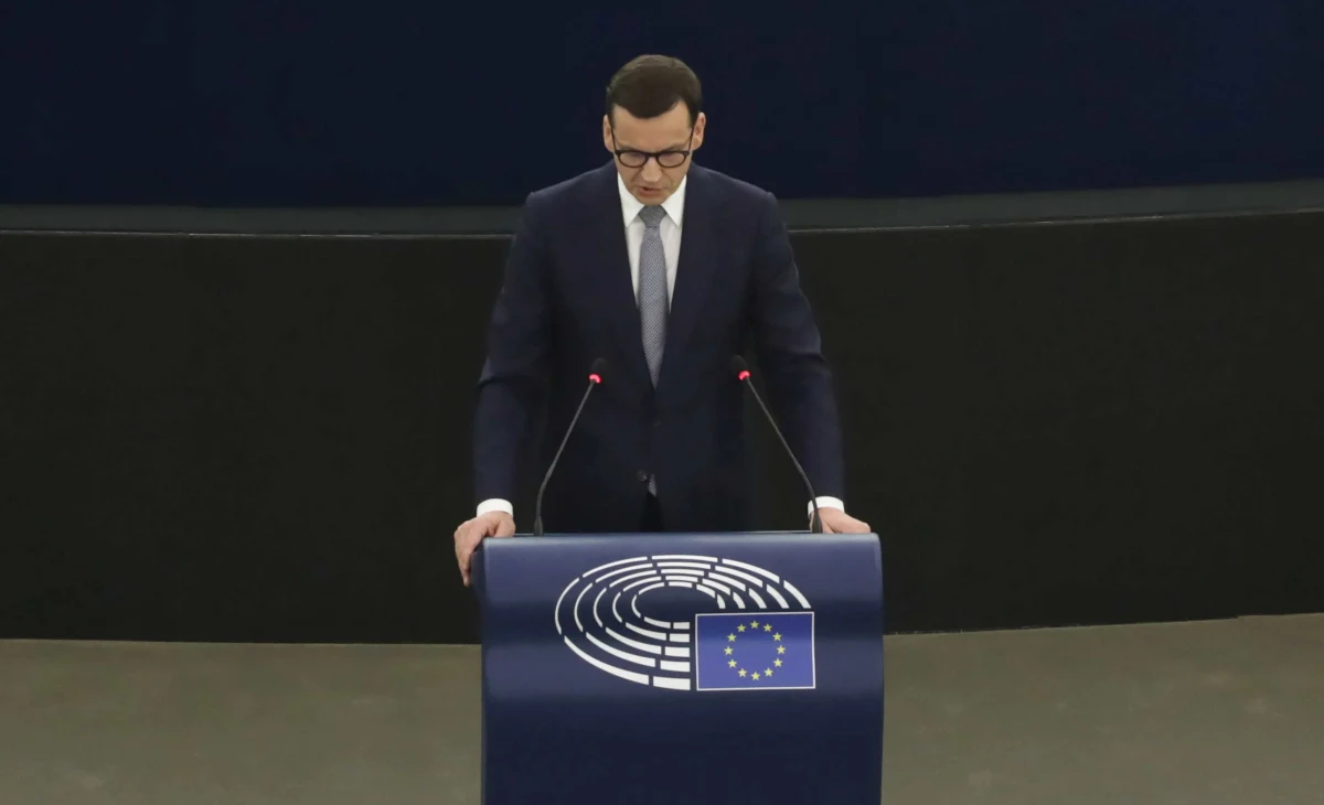 Integracja europejska to dla nas wybór cywilizacyjny i strategiczny. Tu jesteśmy, tu jest nasze miejsce i nigdzie się stąd nie wybieramy. Chcemy Europę na powrót uczynić silną, ambitną i odważną - mówił w Parlamencie Europejskim premier Mateusz Morawiecki. Praworządność jest zasadą i wartością, która jest równie ważna dla Warszawy, jak dla wszystkich innych stolic - mówił premier.