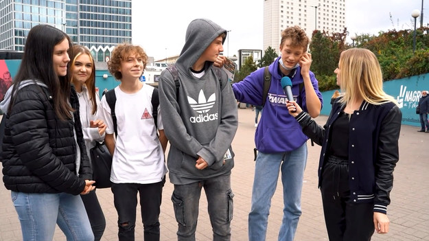 W 6. odcinku programu "Do jednej bramki" w tym sezonie gośćmi Pawła Ciszka byli Maciej Kruk, Dominik Guziak i Sebastian Chabiniak. Dziennikarze rozmawiali m.in. o meczu reprezentacji Polski z Albanią, Legii w Lidze Europy oraz posadzie trenera Michniewicza. "Do jednej bramki" w każdy poniedziałek na żywo o 12.00 w Interii Sport i Polsat Box Go.