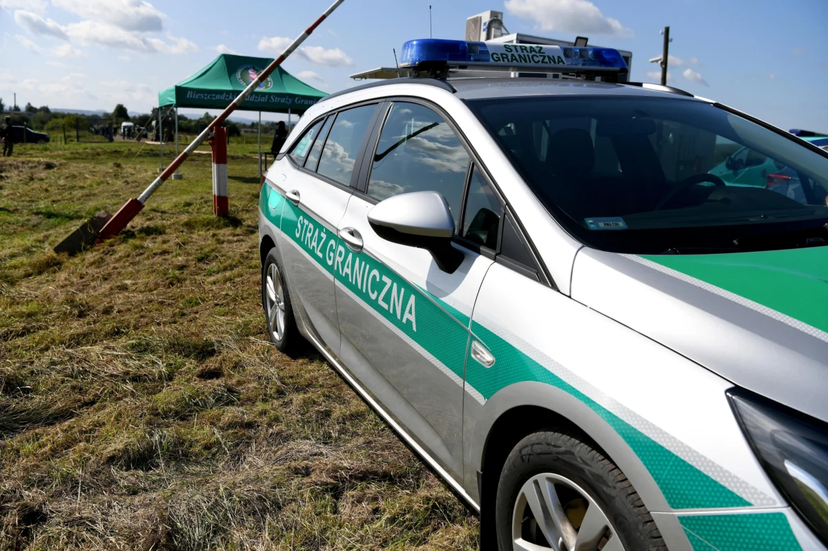 Wczoraj strażnicy graniczni odnotowali 424 próby nielegalnego przekroczenia granicy polsko-białoruskiej. Zatrzymano sześciu imigrantów - poinformowała straż graniczna.