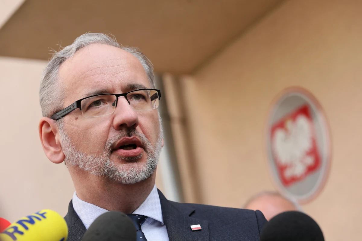 „Mamy do czynienia ze swoistą eksplozją pandemii. Z tygodnia na tydzień mamy podwojenie wyniku, jeśli ta sytuacja się utrzyma, to zaburzy wszelkie nasze prognozy” – powiedział minister zdrowia Adam Niedzielski w czasie konferencji prasowej.