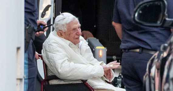 Prywatny sekretarz Benedykta XVI ucina spekulacje na temat samopoczucia papieża-seniora. Georg Ganswein wyjaśnia, że ostatniego listu nie należy interpretować jako „brak chęci do życia”.