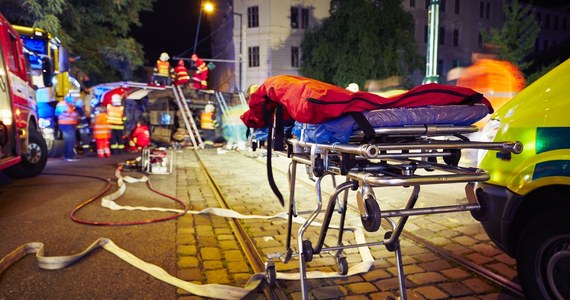 Cztery osoby zostały ranne w zderzeniu tramwajów, do którego doszło po południu na trasie Poznańskiego Szybkiego Tramwaju. Jedna osoba trafiła do szpitala.