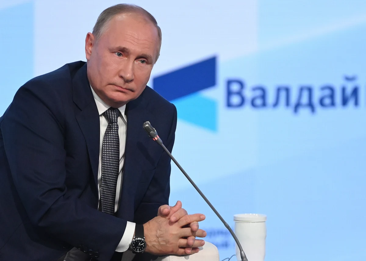 Prezydent Rosji Władimir Putin powiedział, że "nikt nie obwinia" przedwojennych władz polskich o "udział wraz z Niemcami w rozbiorze Czechosłowacji". Rosja - dodał - "nie pozwoli oskarżać ZSRR o to, o co jest oskarżany" w związku z wydarzeniami 1939 roku.