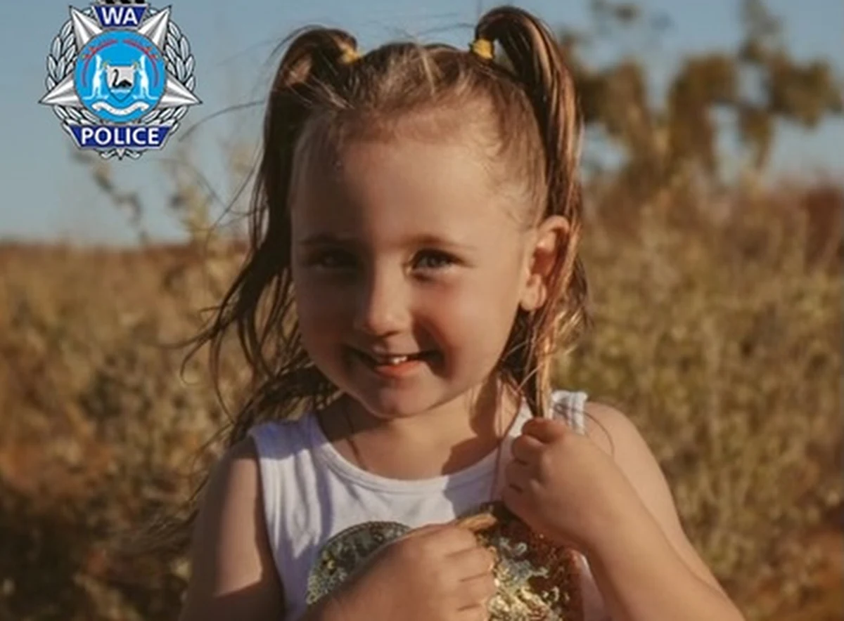 Australijska policja wyznaczyła nagrodę za pomoc w odnalezieniu 4-letniej Cleo. Dziewczynka zniknęła tydzień temu z namiotu – niewykluczone, że została uprowadzona. 4-latka już nazywana jest "australijską Maddie McCann".