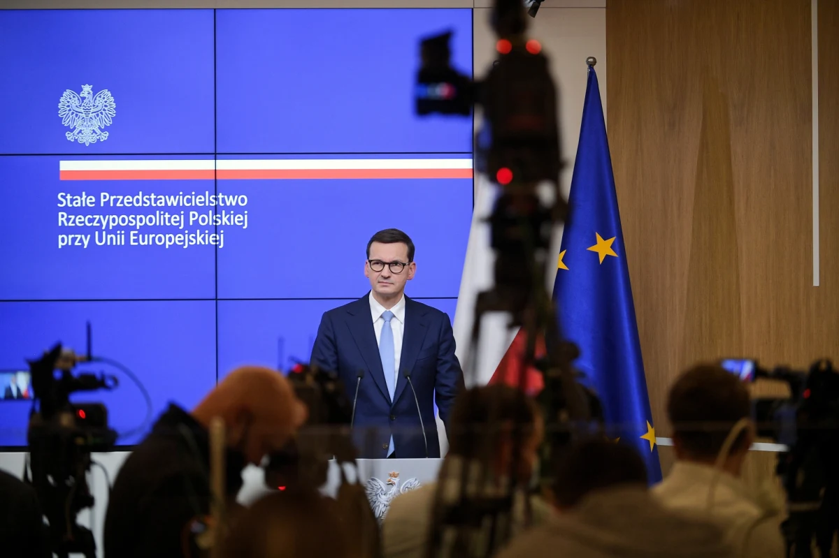 Do odkładanych od dawna zmian w rządzie ma dojść w nadchodzącym tygodniu. W najbliższych dniach będziemy też świadkami wyścigu Sejmu i Senatu.
