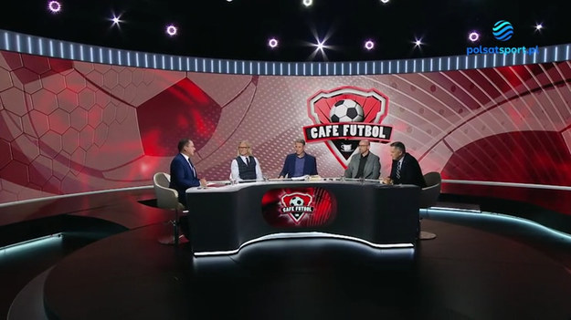 Tradycyjnie po części telewizyjnej zapraszamy na internetową część programu Cafe Futbol. Gośćmi Przemysława Iwańczyka byli dawni piłkarze Widzewa Łódź oraz ŁKS-u - Sławomir Chałaśkiewicz, Piotr Szarpak, Juliusz Kruszankin oraz nasz stały ekspert Roman Kołtoń.