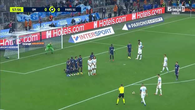 Arkadiusz Milik zdobył bramkę, którą anulował VAR, a trio Lionel Messi - Neymar - Kylian Mbappe kompletnie zawiodło. Grający drugą połowę w przewadze zawodnika Olympique Marsylia zremisował 0-0 z Paris Saint-Germain.

