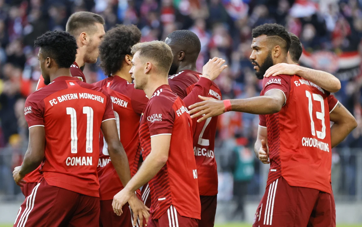 Piłkarz Bayernu Monachium i reprezentant Niemiec Joshua Kimmich potwierdził, że nie został jeszcze zaszczepiony przeciwko Covid-19, co wywołało ogólnokrajową dyskusję. Piłkarza skrytykowali politycy, piłkarze i eksperci - pisze tygodnik "Spiegel".