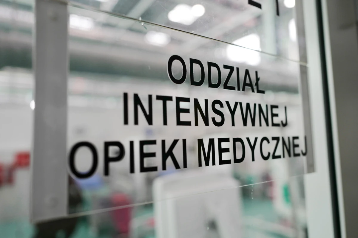 Rząd wznowi działalność szpitala tymczasowego na Okęciu - potwierdza Ministerstwo Zdrowia. W placówce początkowo znajdzie się miejsce dla 170 chorych na Covid-19.