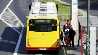 Maseczki w komunikacji miejskiej. Pasażerowie proszą o pomoc 