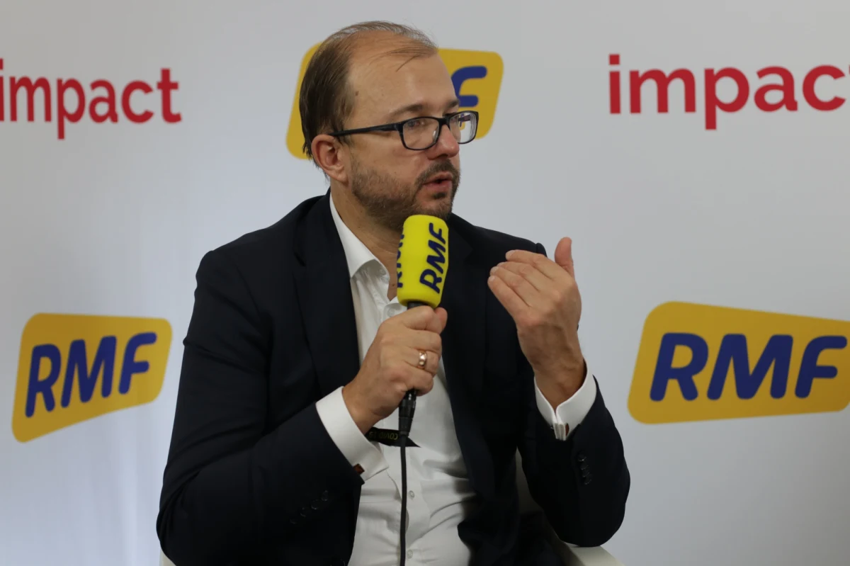 Świat biegnie w stronę poszukiwania stabilnych i tanich źródeł czystej energii. Kłopot w tym, że ta energia tania raczej nie będzie. Jeśli ma być czysta, to zapewne będzie kosztować więcej. Chociaż szoku się nie spodziewajmy – tak mówi Piotr Dardziński, szef Sieci Badawczej Łukasiewicz. Dodaje, że takim bezpiecznym i wkrótce masowym źródłem energii może być wodór. Jak całą sytuację zmienił Covid-19? O tym rozmawialiśmy podczas kongresu Impact’21. 