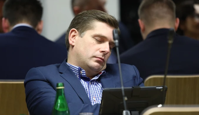 Bartosz Kownacki przysnął w Sejmie? Nie obudziła go nawet gorąca dyskusja