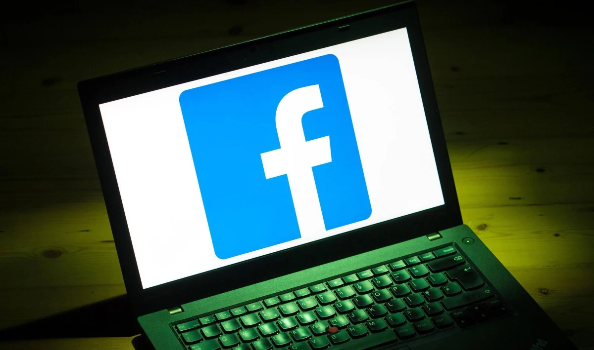 Wewnętrzny raport przeprowadzony przez Facebooka sugerował, że portal miał negatywny wpływ na polityczną polaryzację w Polsce, przyczyniając się do "społecznej wojny domowej" toczonej w sieci i dając zachętę do wzmacniania podziałów - pisze w środę dziennik "Washington Post".