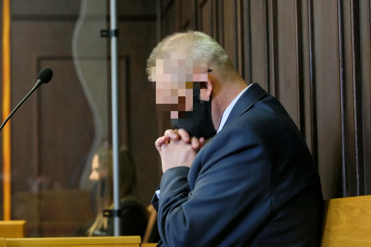 Sąd Okręgowy w Kaliszu umorzył postępowanie ws. księdza oskarżonego o molestowanie ministranta. Sprawa bohatera filmu braci Sekielskich pt. "Zabawa w chowanego" przedawniła się. "To porażka całego społeczeństwa; sprawca odrażającego czynu nie poniesie odpowiedzialności karnej" - powiedział sędzia Marek Bajger.