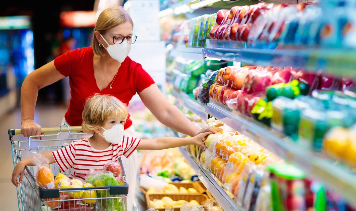 Inflacja niemal z "siódemką" na początku. Ceny towarów i usług konsumpcyjnych w październiku były wyższe o 6,8 proc. niż w analogicznym miesiącu ubiegłego roku - wynika z tzw. szybkiego szacunku Głównego Urzędu Statystycznego. To sporo powyżej prognoz ekonomistów i wszystko wskazuje na to, że nie jest to koniec wzrostów cen.