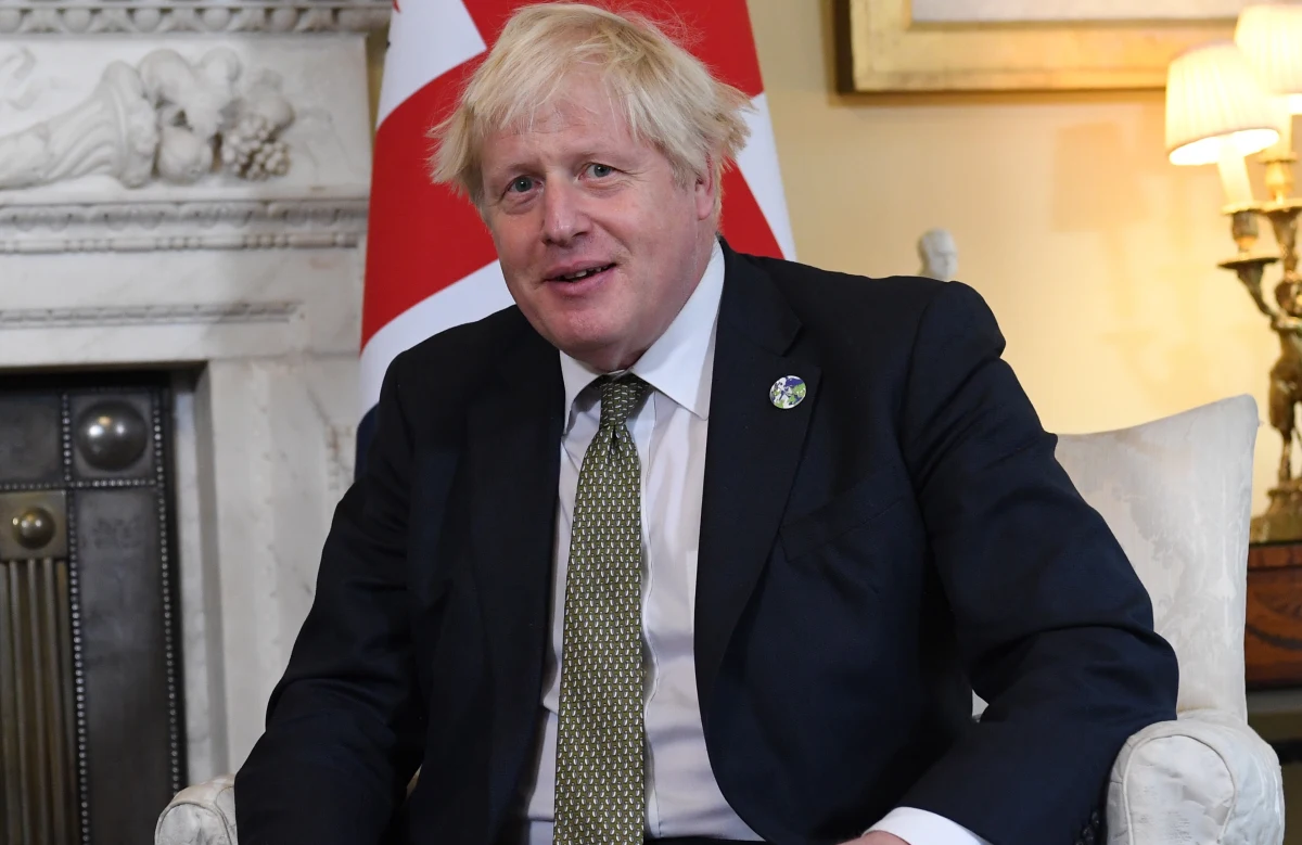 W związku z rozpoczynającą się w niedzielę konferencją klimatyczną COP26 w Glasgow brytyjski premier Boris Johnson rozmawiał w piątek rano z szefem polskiego rządu Mateuszem Morawieckim - przekazało biuro Johnsona. Rozmawiali m.in. o roli Trybunału Sprawiedliwości Unii Europejskiej. 