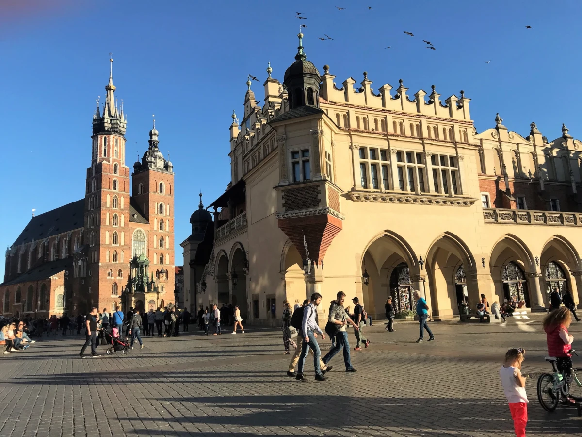 13 projektów ogólnomiejskich i 167 dzielnicowych będzie realizowanych w ramach ósmej edycji budżetu obywatelskiego Krakowa. Mieszkańcy zdecydowali w głosowaniu o podziale 35 mln zł. Najwięcej wybranych do realizacji pomysłów dotyczy zieleni i ochrony środowiska.