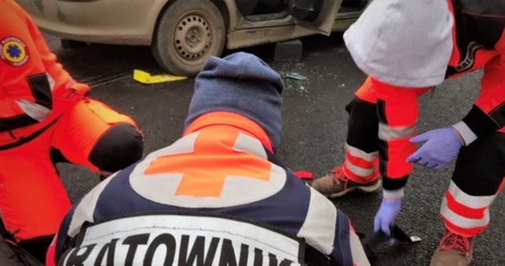 ​7 osób rannych i trzy rozbite samochody - to skutki wypadku, do jakiego doszło na drodze powiatowej w Zawierciu w województwie śląskim.