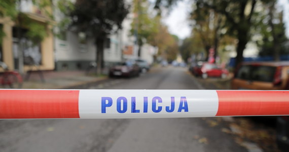 Pomorska policja wciąż szuka napastnika, który wczoraj wieczorem śmiertelnie ranił nożem 36-latka. Do zbrodni doszło na osiedlu Południe w Malborku.