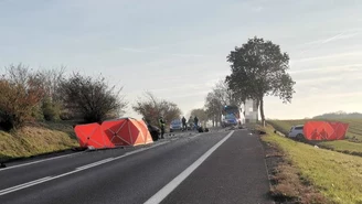 Podrzewie: Czołowe zderzenie dwóch samochodów osobowych. Dwie osoby nie żyją