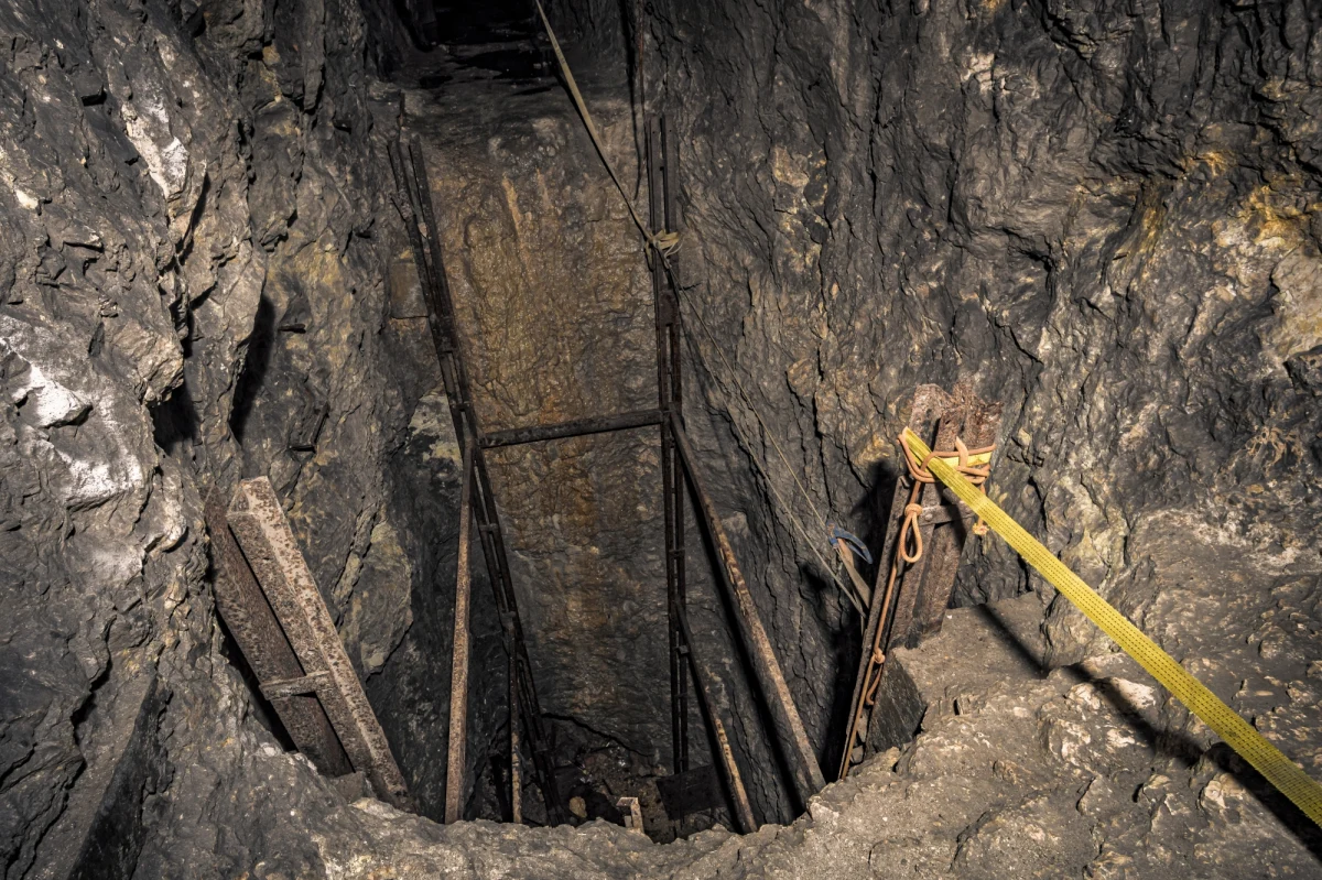 Ratownicy, którzy w jaskini Duas Bocas trenowali zasady pierwszej pomocy dla ludzi w sytuacji zagrożenia, trafili pod zawał. Dziewięć osób zginęło, jedna z nich - z niewielkimi obrażeniami - została przewieziona do szpitala - poinformowała straż pożarna z Sao Paulo.