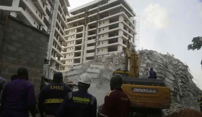 Nigeria: Zawalił się 21-piętrowy budynek w Lagos. Ludzie uwięzieni pod gruzami