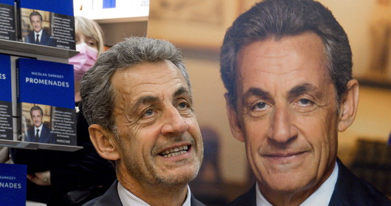 W Paryżu rozpoczął się proces w sprawie tak zwanej afery sondażowej, w której na świadka sąd wezwał byłego prezydenta Nicolasa Sarkozy’ego. Ten jednak odmówił składania zeznań, a wezwanie do sądu uznał za niezgodne z konstytucją.