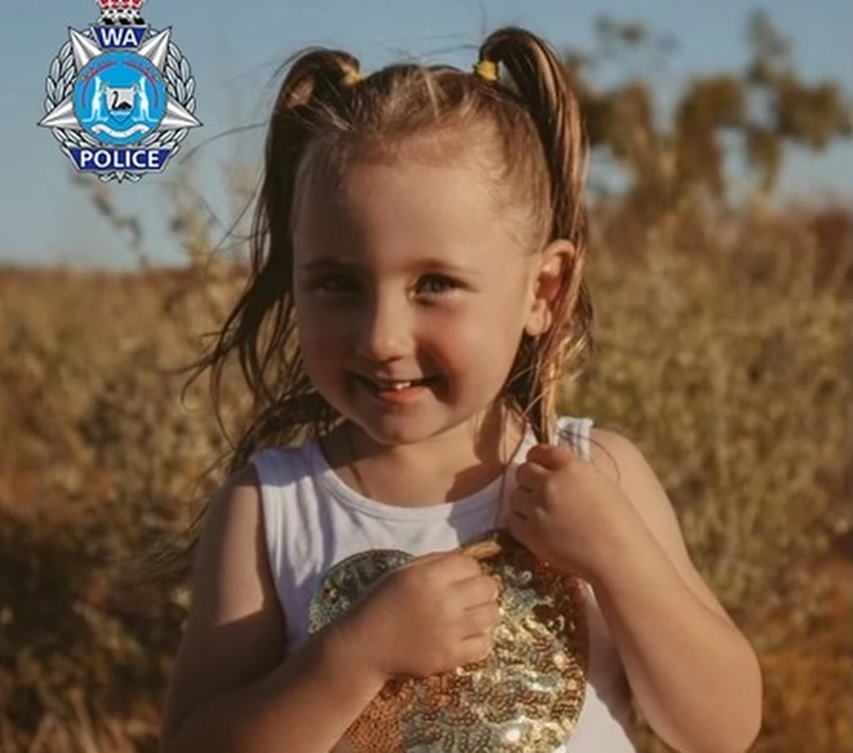 Australijska policja informuje o odnalezieniu po 18 dniach 4-letniej Cleo Smith, która zaginęła w październiku, w czasie wakacji z rodzicami na zachodnim wybrzeżu Australii. Dziewczynka jest cała i zdrowa. Zatrzymano mężczyznę, w którego domu odnaleziono dziecko. 