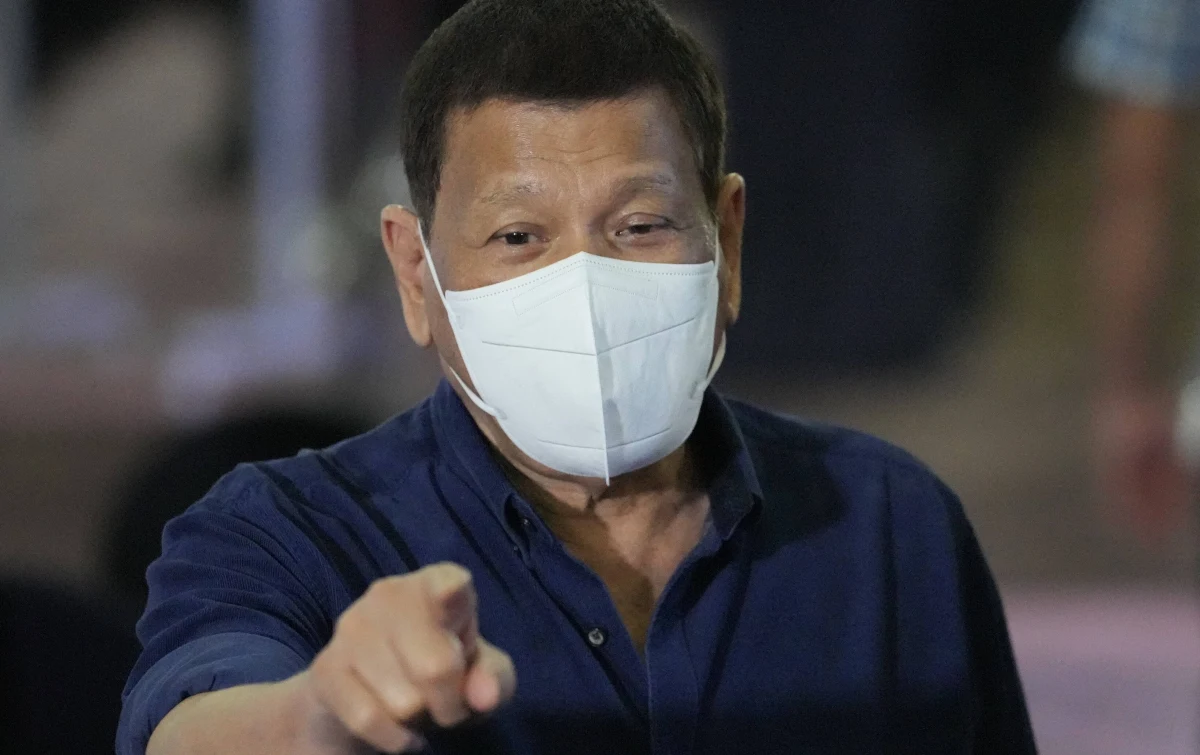 Prezydent Filipin Rodrigo Duterte zagroził ukaraniem lokalnych urzędników za niesatysfakcjonujące jego zdaniem wyniki w kampanii szczepień przeciw Covid-19, które opóźniają otwarcie krajowej gospodarki - podała agencja Reutera. 