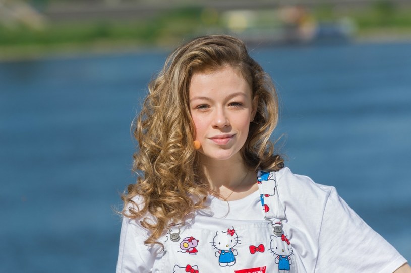 Znana z "The Voice Kids" Zuza Jabłońska zapowiedziała "wiele zmian w  jej życiu i karierze". 18-letnia wokalistka z tej okazji zaprezentowała swój nowy wizerunek.