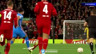 Liverpool – Atletico. Brutalnie wyglądający faul i czerwona kartka