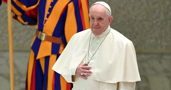 Papież Franciszek oświadczył, że "ból i wstyd" z powodu czynów pedofilii w Kościele musi nakłaniać do procesu "nawrócenia". W przesłaniu na sympozjum na temat ochrony dzieci podkreślił, że musi być ona priorytetem w działalności edukacyjnej Kościoła.
