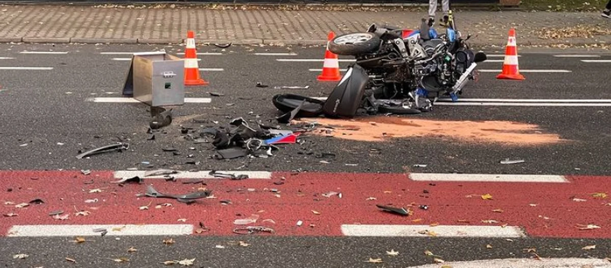 Bliscy Marcina "Borkosia" Borkowskiego przekazali w mediach społecznościowych, że popularny ratownik medyczny "powoli dochodzi do siebie" po październikowym wypadku, w którym został ciężko ranny. "Potrzebuje jeszcze odpoczynku… Już teraz wiemy, ze powrót do zdrowia i sprawności będzie wymagał wiele czasu" - czytamy w krótkim komunikacie. 