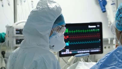 Prawie 16 tys. nowych zakażeń koronawirusem w Polsce. Zmarły 152 osoby