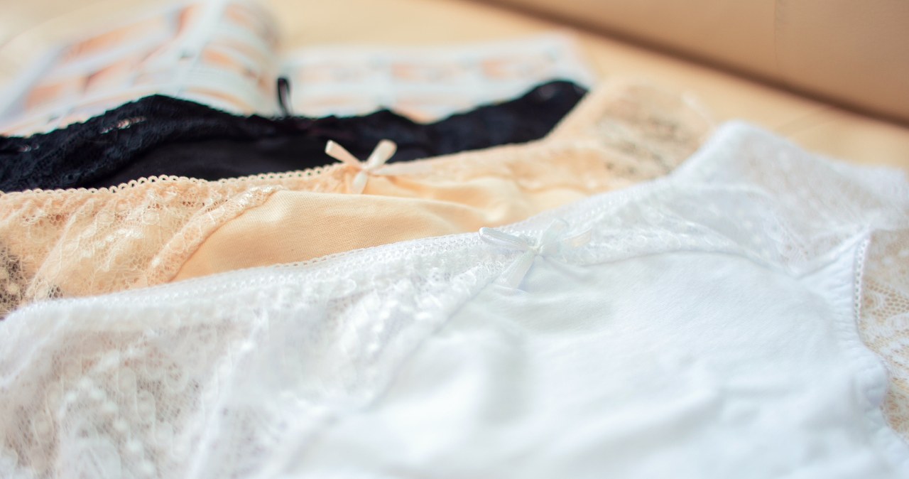 Bawełna, bambus czy koronka? Które majtki są najzdrowsze?