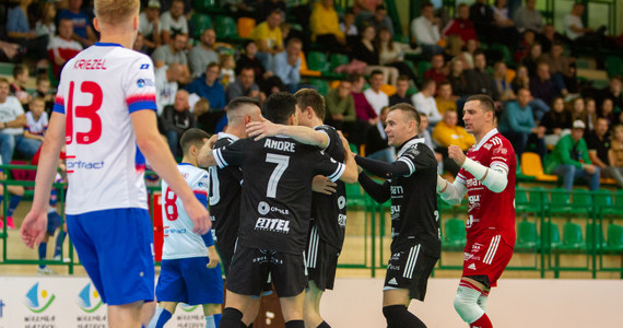 Już w sobotę startuje 9. kolejka STATSCORE Futsal Ekstraklasy! Aż cztery zespoły powalczą w niej o pozycję lidera. Czy Rekord Bielsko-Biała odeprze atak swoich rywali?