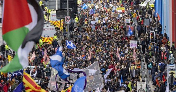 Ok. 100 tys. osób - według organizatorów - przeszło przez Glasgow, domagając się bardziej zdecydowanych działań w walce ze zmianami klimatu. Była to największa dotychczas manifestacja w trakcie odbywającej się w tym mieście konferencji klimatycznej COP26.