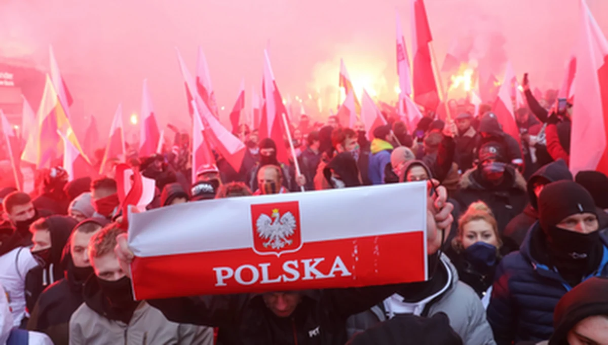 Sąd Najwyższy prawdopodobnie nie rozpatrzy przed 11 listopada skargi nadzwyczajnej Zbigniewa Ziobry w sprawie cykliczności Marszu Niepodległości. Szanse są bliskie zeru - ustalił dziennikarz RMF FM Mariusz Piekarski. Sąd Apelacyjny oddali też wniosek o wstrzymanie wyroku, o co wnioskował Ziobro. 