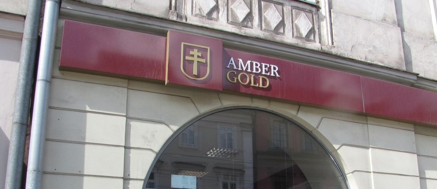 Sąd Rejonowy w Elblągu umorzył postępowanie przeciwko prokurator Barbarze K., która prowadziła i nadzorowała śledztwo dotyczące spółki Amber Gold w latach 2009-2012. W akcie oskarżenia zarzucono jej niedopełnienie obowiązków i przekroczenie uprawnień.