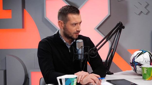 W 14. odcinku programu "Studio Ekstraklasa" gośćmi Sebastiana Staszewskiego byli Mariusz Lewandowski i Sławomir Peszko. Ekspert sędziowski Łukasz Rogowski wspomniał jak zawsze o kontrowersjach, które były w ostatniej kolejce. 

W każdym odcinku eksperci podsumowują najciekawsze wydarzenia kolejki PKO Bank Polski Ekstraklasy. Oglądaj w poniedziałki o 20:00 NA ŻYWO w Interii! Partnerem projektu jest PKO Bank Polski.