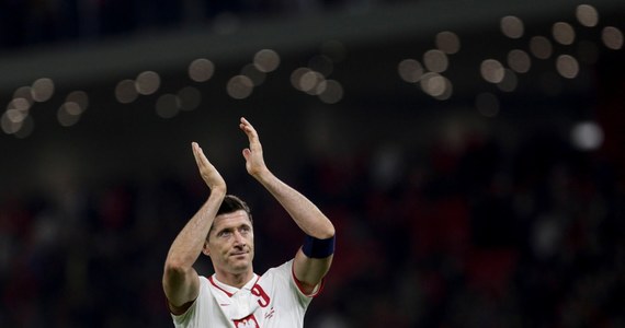 Kapitan piłkarskiej reprezentacji Polski Robert Lewandowski zapowiedział, że biało-czerwoni myślą na razie tylko o meczu z Andorą i chcą zapewnić sobie wtedy udział w marcowych barażach o awans na mistrzostw świata. Początek piątkowego spotkania eliminacyjnego o godz. 20:45.