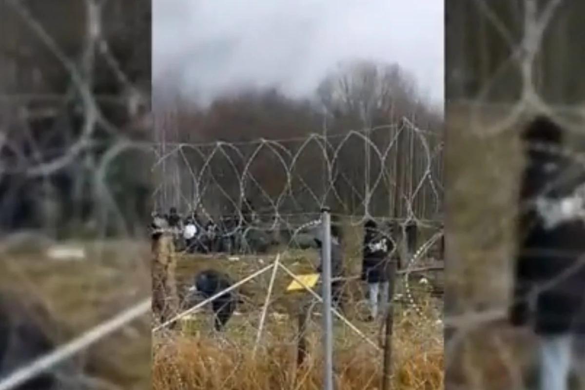 Rzecznik litewskiej Służby Ochrony Granicy Państwowej (VSAT) Giedrius Miszutis poinformował, że we wtorek odnotowano już około 170 prób nielegalnego przekroczenia granicy między Litwą i Białorusią. Poprzedniej doby takich prób było 73. Od północy na Litwie w strefie przygranicznej z Białorusią oraz w ośrodkach dla migrantów zacznie obowiązywać zaostrzony stan wyjątkowy.