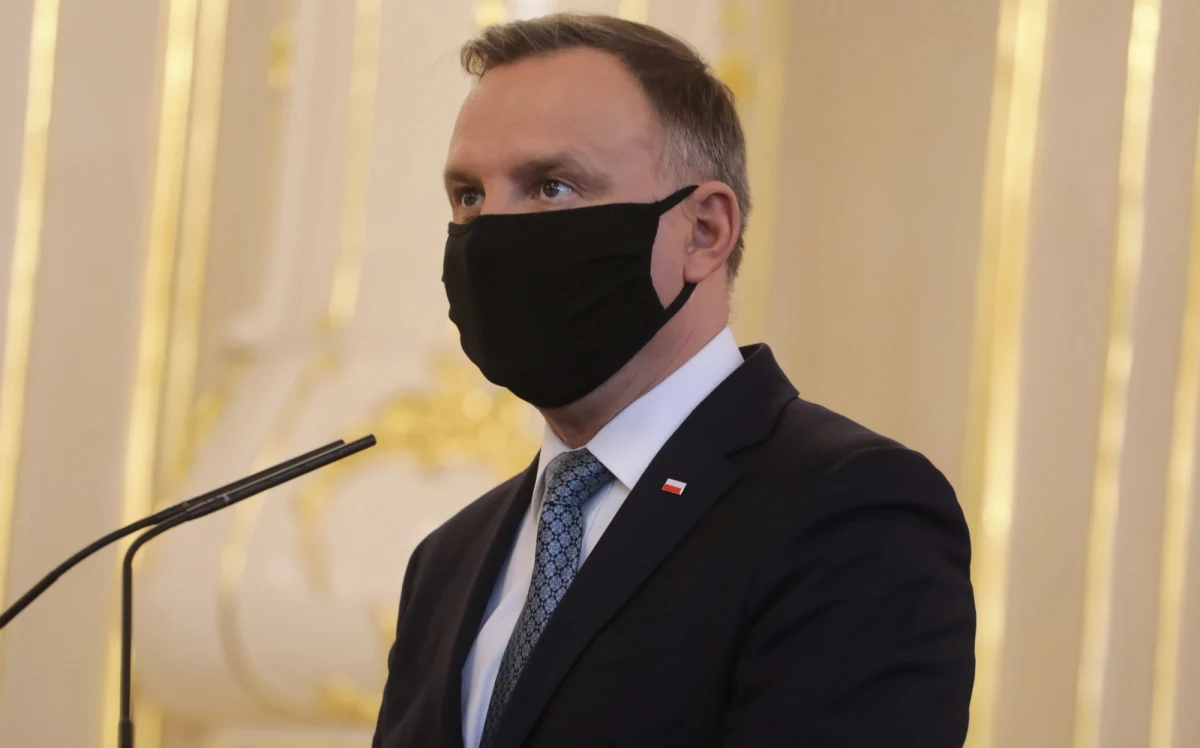Sprawa ciężarnej kobiety, która zmarła na sepsę w szpitalu w Pszczynie, wymaga dogłębnego wyjaśnienia - powiedział we wtorek prezydent Andrzej Duda. Zaznaczył, że w jej przypadku przerwanie ciąży było prawnie dopuszczalne. Przypomnijmy, że 30-latka przed śmiercią miała relacjonować rodzinie, że lekarze przyjęli wobec niej "postawę wyczekującą", co wiązała z przepisami dotyczącymi zakazu aborcji.
