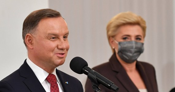 Działaczka podziemnej Solidarności, współzałożycielka Wolnych Związków Zawodowych Joanna Duda-Gwiazda, działacz opozycji demokratycznej w PRL i kapelan Solidarności ks. Stanisław Małkowski, poeta Leszek Długosz oraz poeta i wydawca Jan Polkowski - zostali odznaczeni w czwartek Orderem Orła Białego.