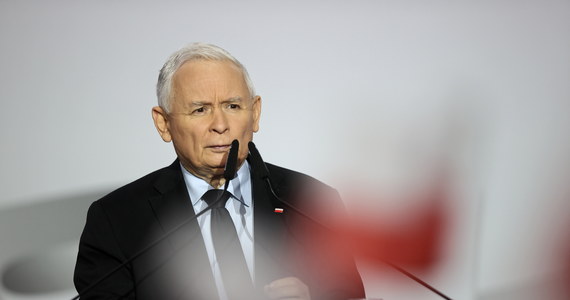 ​Jest trudno, ale pamiętajcie państwo, że to "trudno" w porównaniu z tym, co było 103 lata temu, to nic - powiedział wicepremier prezes PiS Jarosław Kaczyński w 103. rocznicę odzyskania przez Polskę niepodległości. "Tylko od nas zależy, czy damy sobie radę" - dodał.